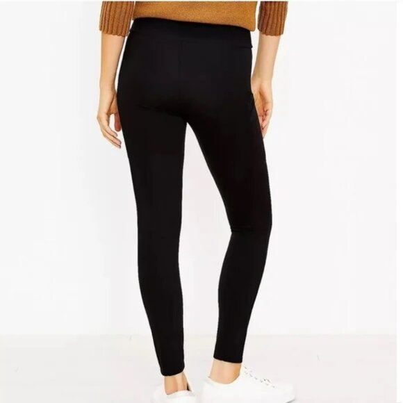 ⭐ Lou & Grey Black High-rise Leggings (With Pockets!) Size Small - Picture 2 of 16